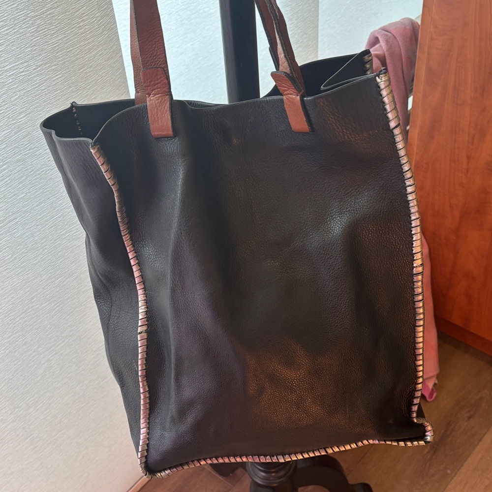 Lucky Brand metallic Leather Tote purse Bag - Picture 4 of 4